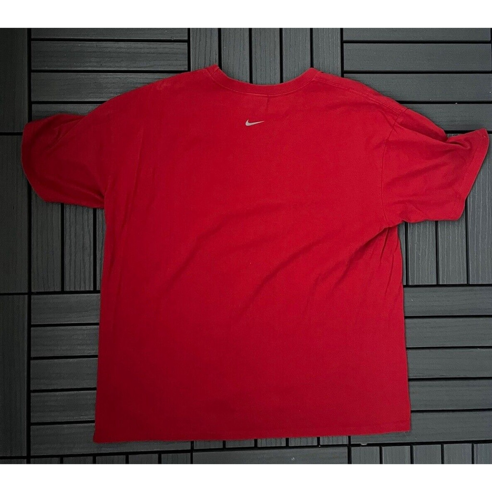 2000’s Red Nike T-shirt Size L - Picture 2 of 3